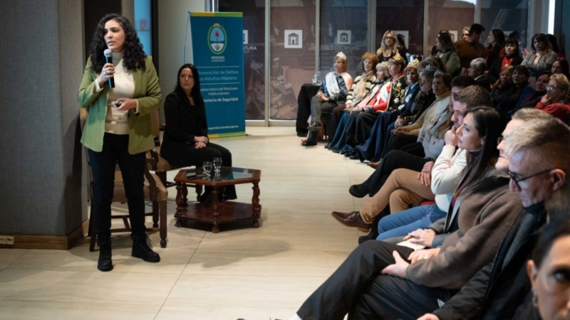 Presentaron el Programa de Prevención de Maltratos y Estafas a Personas Mayores